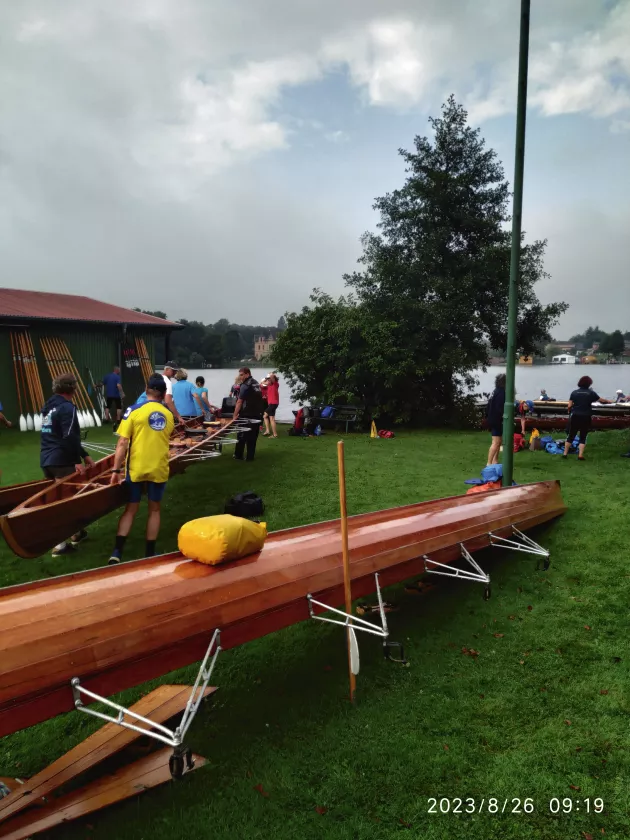 Ruderboote beim Rudertreffen auf der Mecklenburger Kleinseenplatte 2023