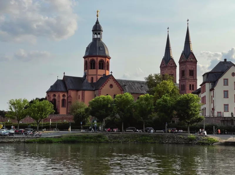 Mannschaft der FRGS auf der Wanderfahrt nach Seligenstadt 2021